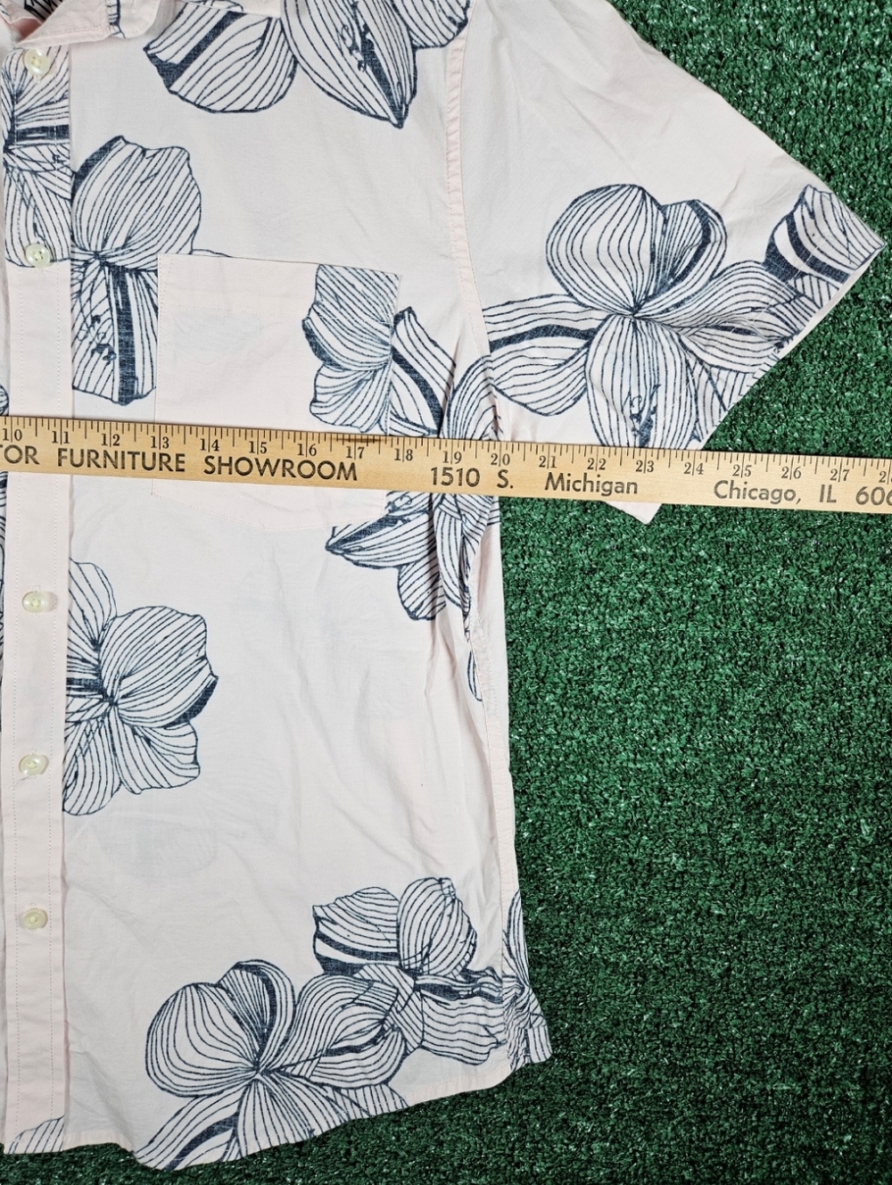 Goodfellow & Co Light Pink Short-Sleeve Floral Button-Down Shirt / Mens Large - Picture 3 of 11